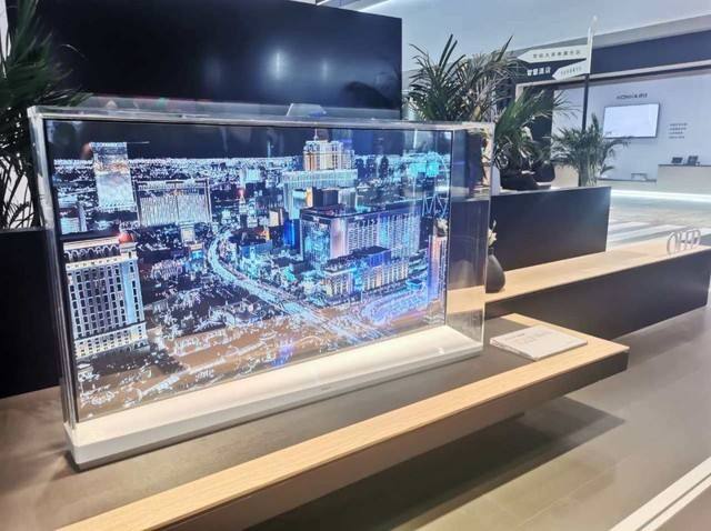 55寸oled透明屏優點及應用領域介紹